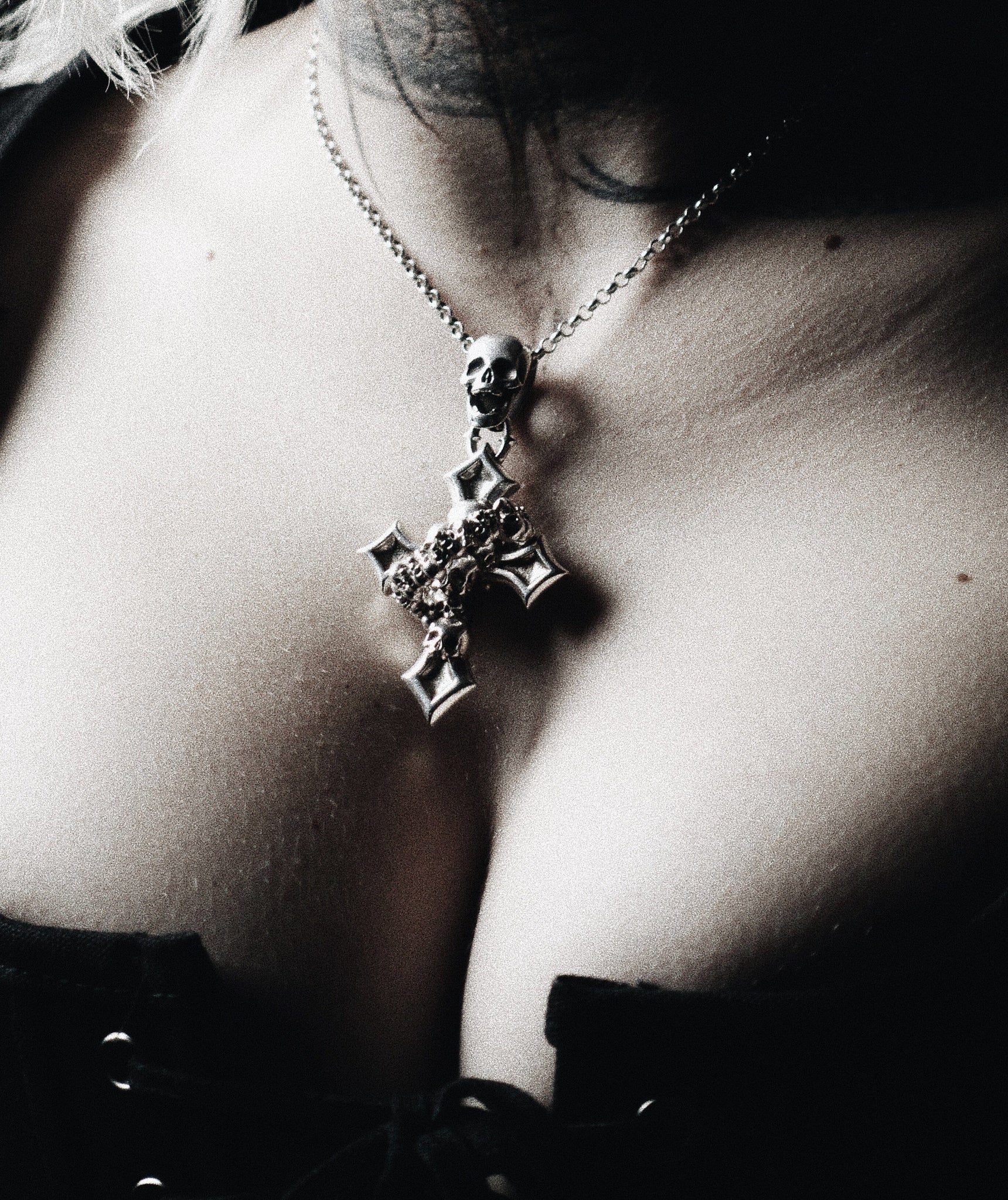 Catacomb Halo Cross Saint Terror 
